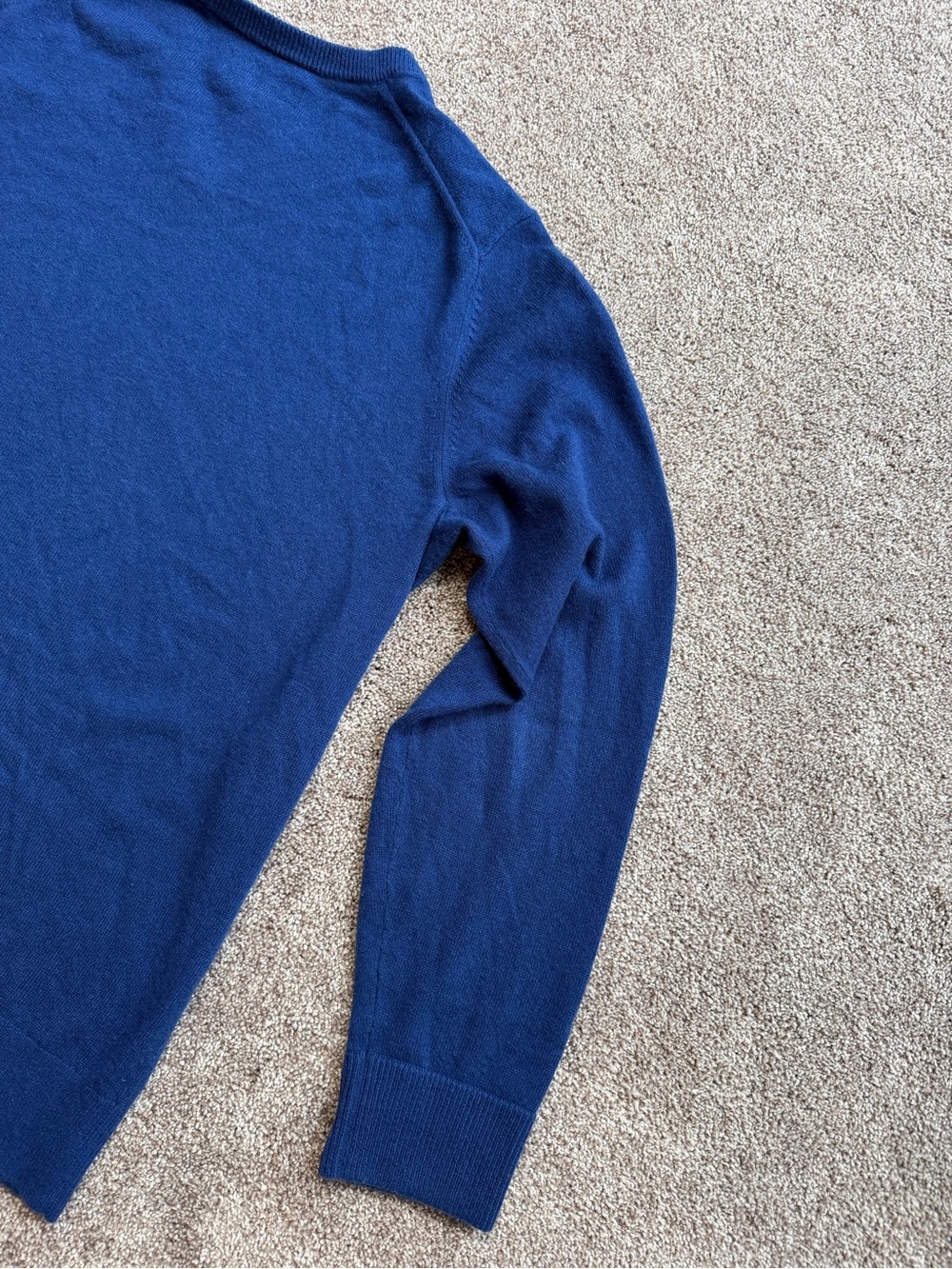 Men's Everlane V-Neck Cashmere Blue Sweater Size Large - Picture 11 of 11